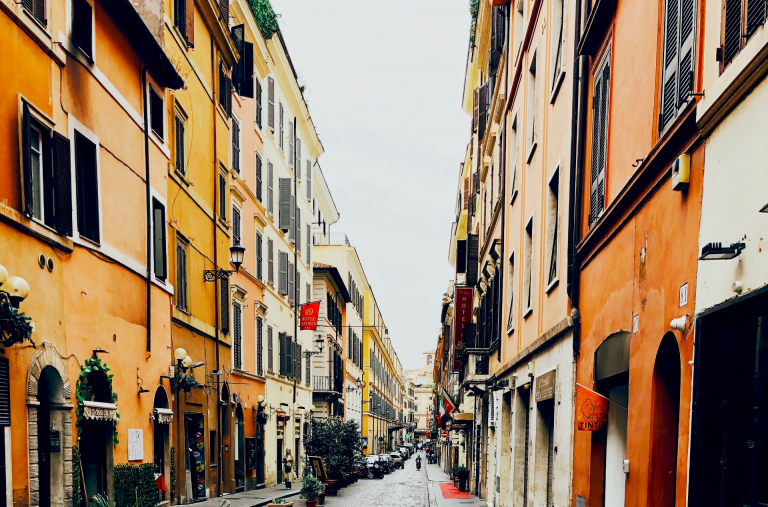 vicolo di trastevere